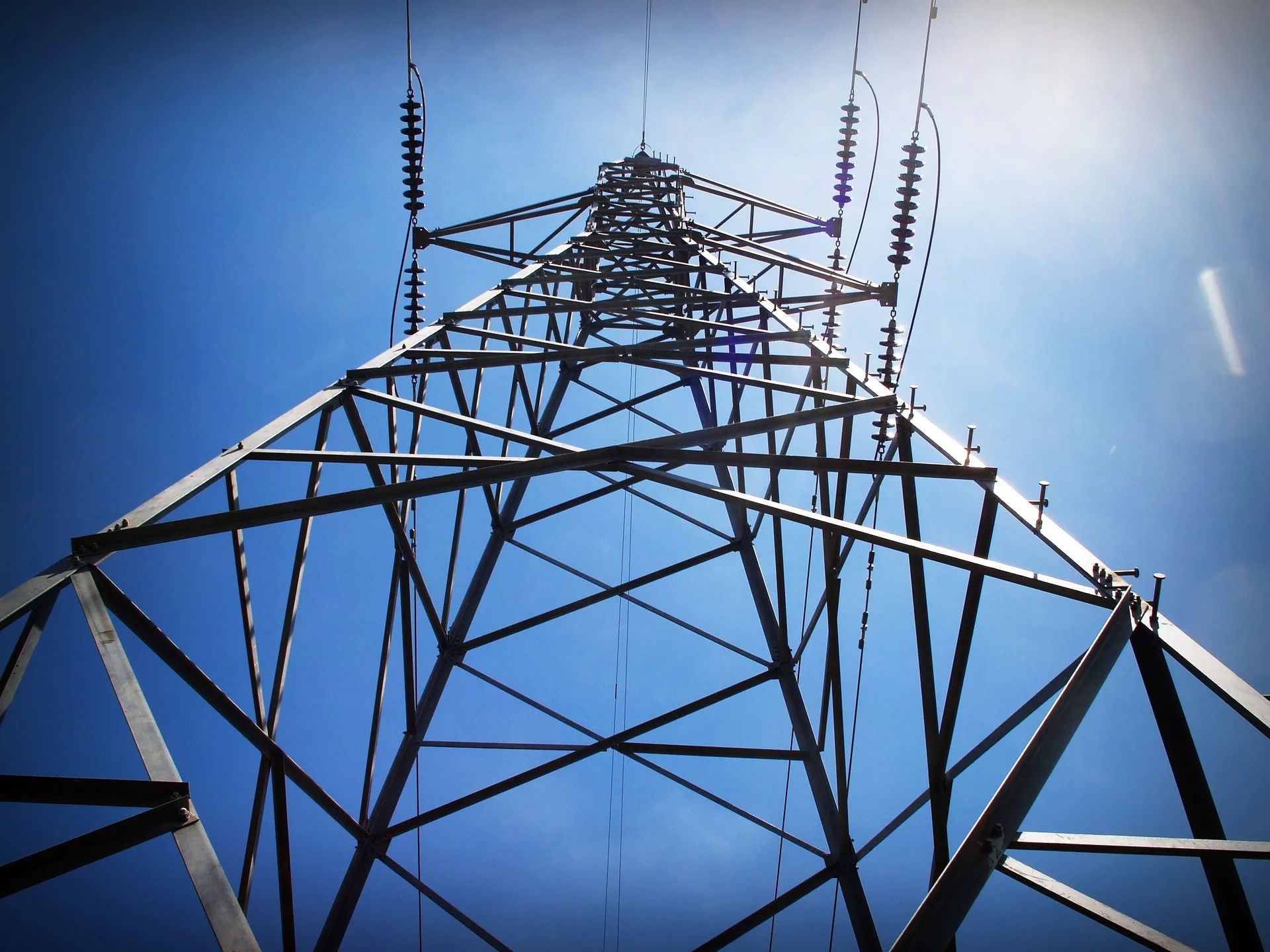 La termofluencia en la industria eléctrica. ¿Cómo se previene? ¿Los ensayos no destructivos se utilizan para prevenirla y anticiparse al fallo?